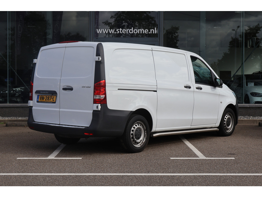 Mercedes-Benz Vito 114 CDI Lang l Betimmerd I Airco l Navi l Deuren achter l Trekhaak l Camera l Sidebars I 46554487-2.jpg | Sterdome B.V.