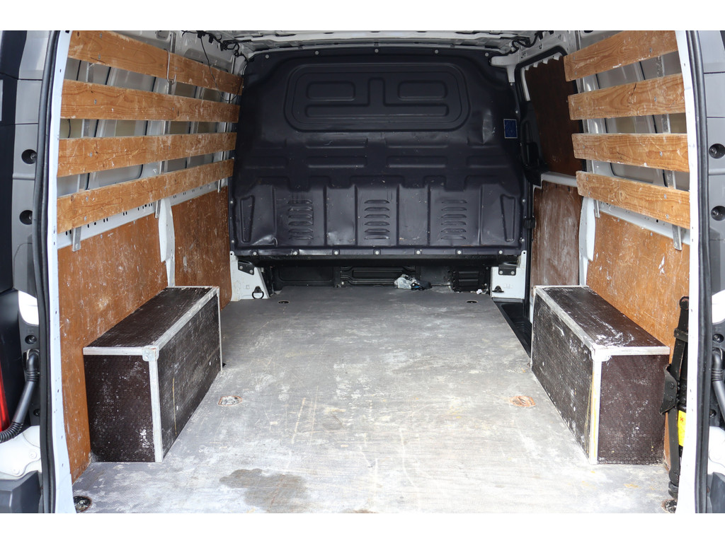 Mercedes-Benz Vito 114 CDI Lang l Betimmerd I Airco l Navi l Deuren achter l Trekhaak l Camera l Sidebars I 46554487-3.jpg | Sterdome B.V.