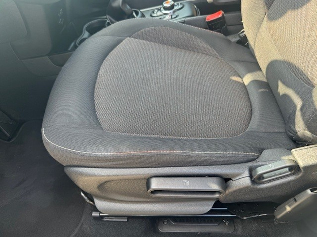 MINI Countryman 1.5 Cooper I 136 PK l Navigatie I Parkeersensoren I Bluetooth I Climate Control I Cruise control I 47072496-13.jpg | Sterdome B.V.