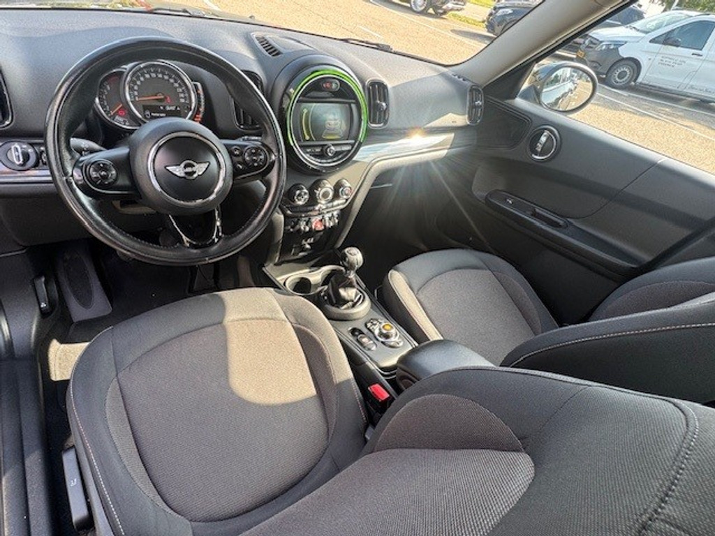 MINI Countryman 1.5 Cooper I 136 PK l Navigatie I Parkeersensoren I Bluetooth I Climate Control I Cruise control I 47072496-19.jpg | Sterdome B.V.