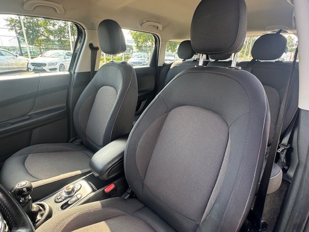 MINI Countryman 1.5 Cooper I 136 PK l Navigatie I Parkeersensoren I Bluetooth I Climate Control I Cruise control I 47072496-22.jpg | Sterdome B.V.