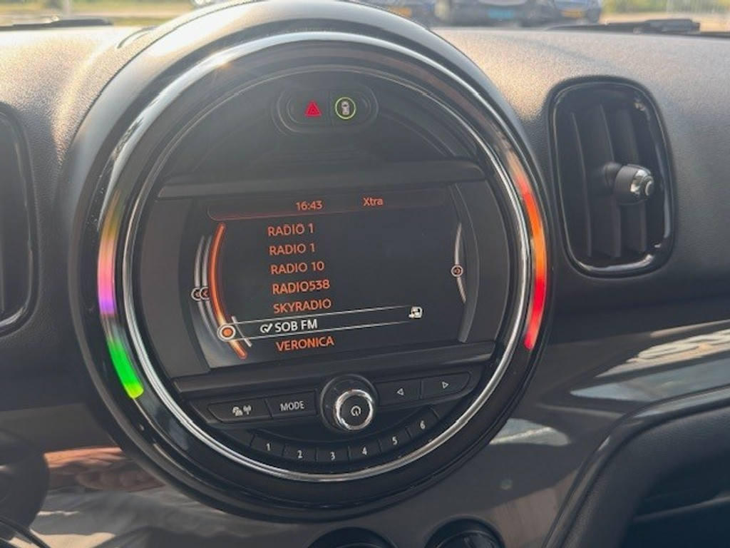 MINI Countryman 1.5 Cooper I 136 PK l Navigatie I Parkeersensoren I Bluetooth I Climate Control I Cruise control I 47072496-5.jpg | Sterdome B.V.