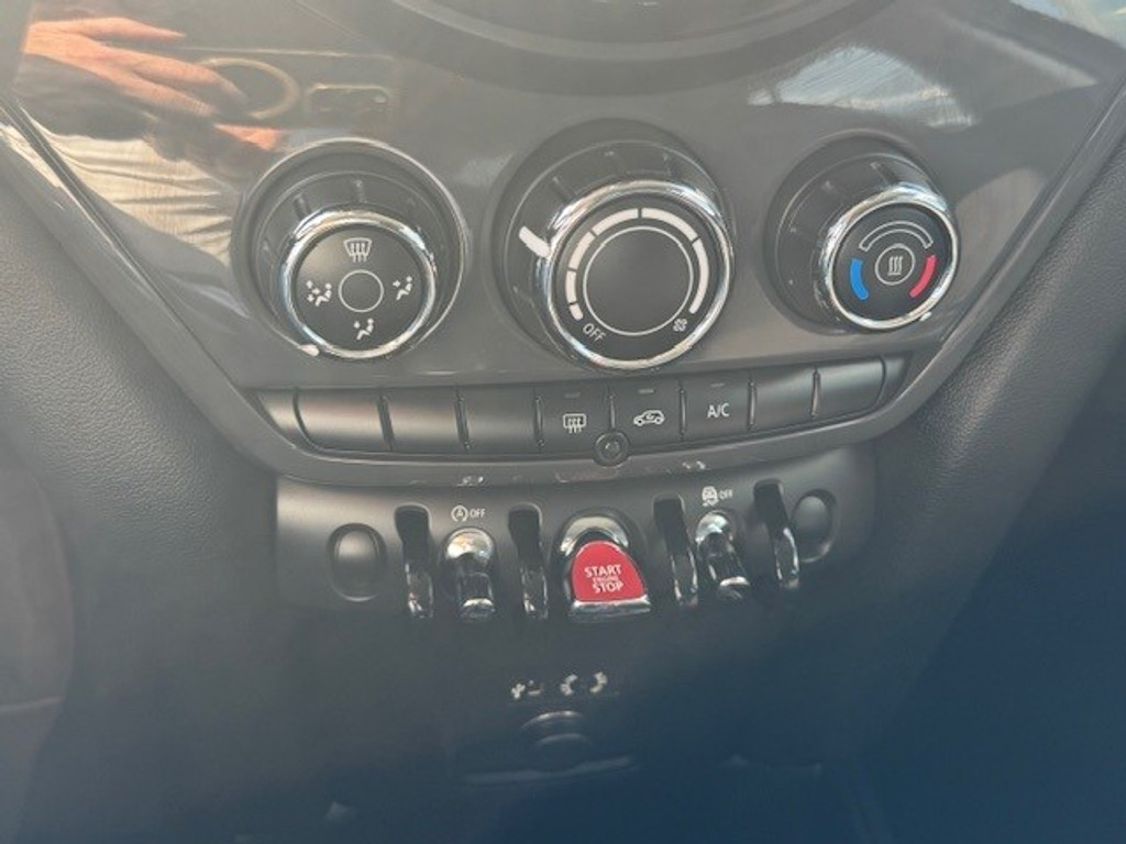 MINI Countryman 1.5 Cooper I 136 PK l Navigatie I Parkeersensoren I Bluetooth I Climate Control I Cruise control I 47072496-7.jpg | Sterdome B.V.