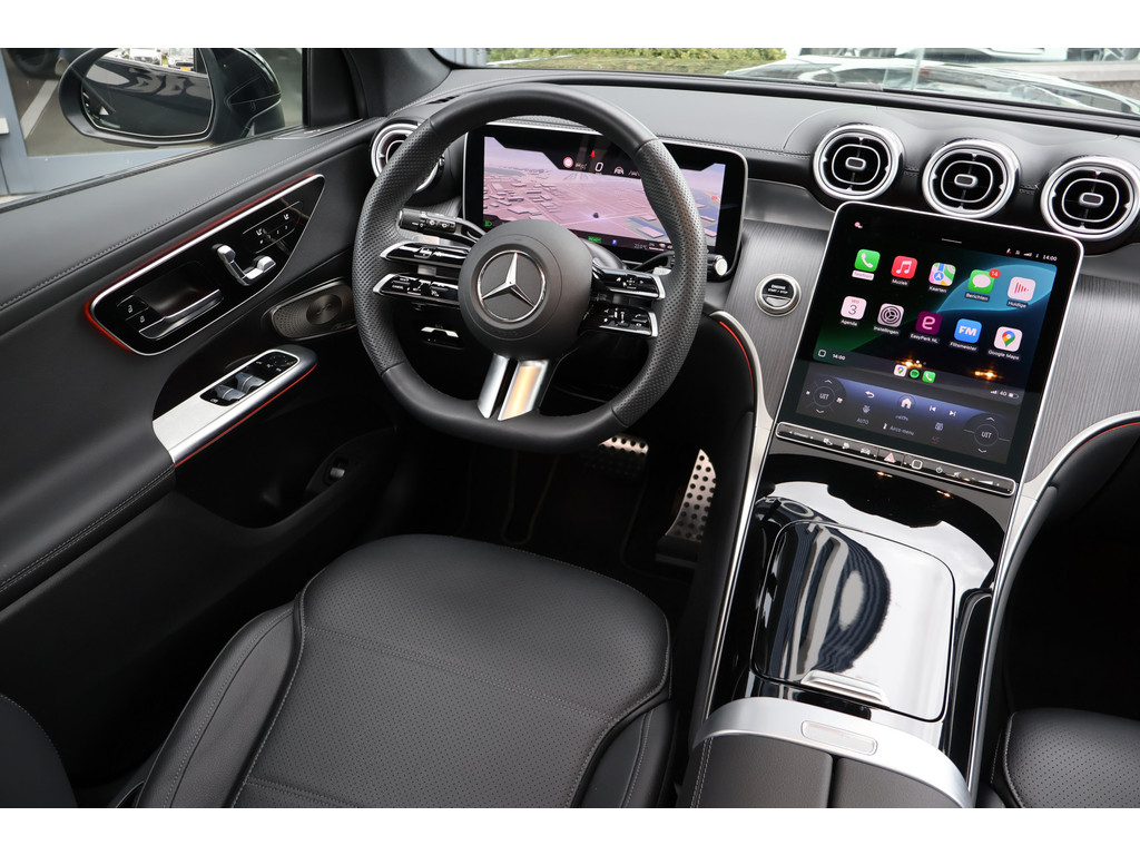 Mercedes-Benz GLC 300e 4MATIC Edition AMG line l Techniek pakket l Luchtvering l Massage I Panoramadak l Meesturende achteras l Memory l Sfeerverl 47210438-14.jpg | Sterdome B.V.
