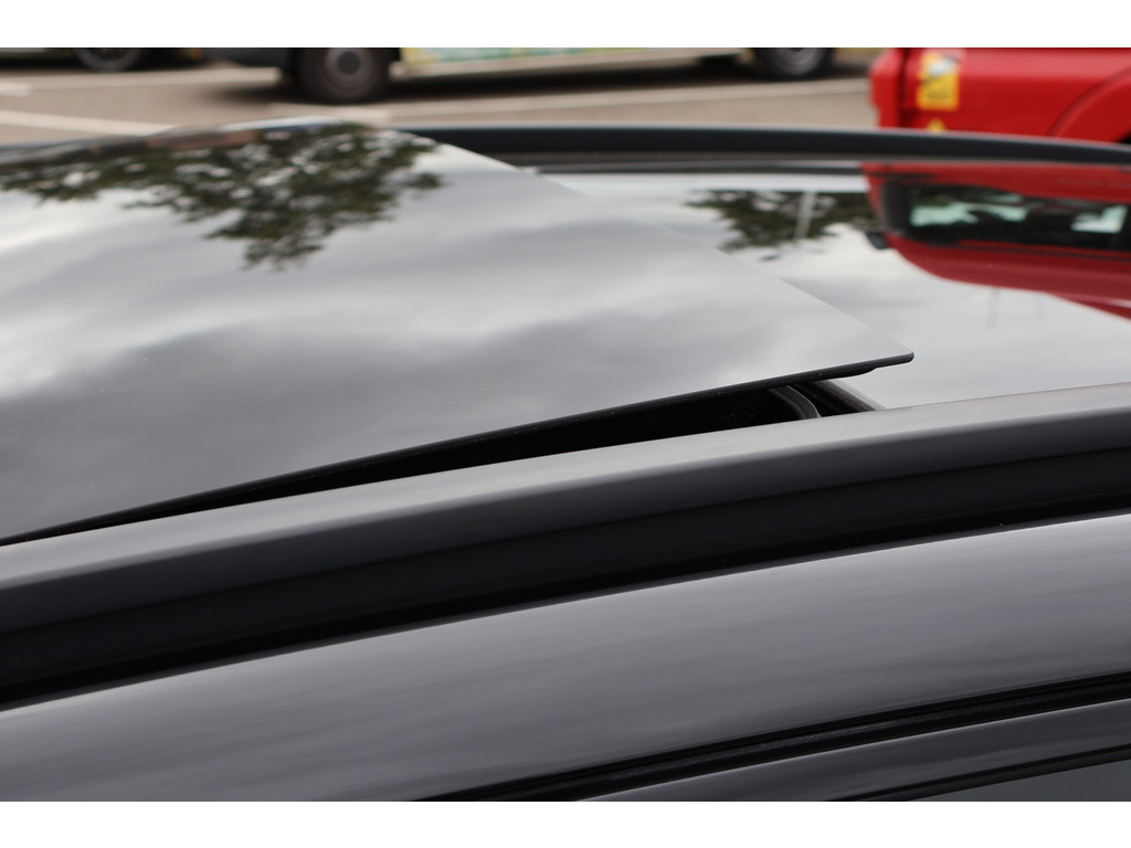 Mercedes-Benz GLC 300e 4MATIC Edition AMG line l Techniek pakket l Luchtvering l Massage I Panoramadak l Meesturende achteras l Memory l Sfeerverl 47210438-3.jpg | Sterdome B.V.