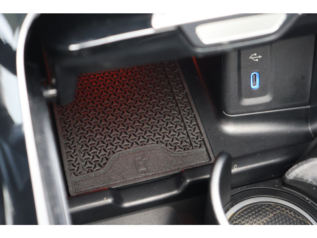 Mercedes-Benz GLC 300e 4MATIC Edition AMG line l Techniek pakket l Luchtvering l Massage I Panoramadak l Meesturende achteras l Memory l Sfeerverl 47210438-32.jpg | Sterdome B.V.