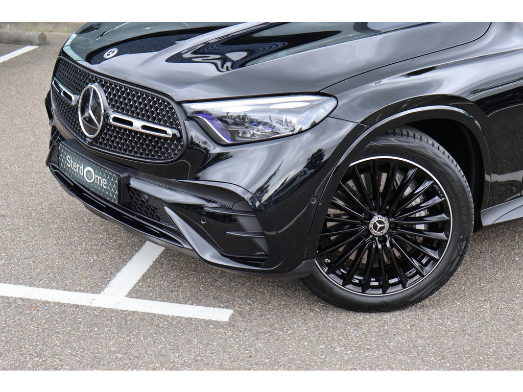 Mercedes-Benz GLC 300e 4MATIC Edition AMG line l Techniek pakket l Luchtvering l Massage I Panoramadak l Meesturende achteras l Memory l Sfeerverl 47210438-4.jpg | Sterdome B.V.