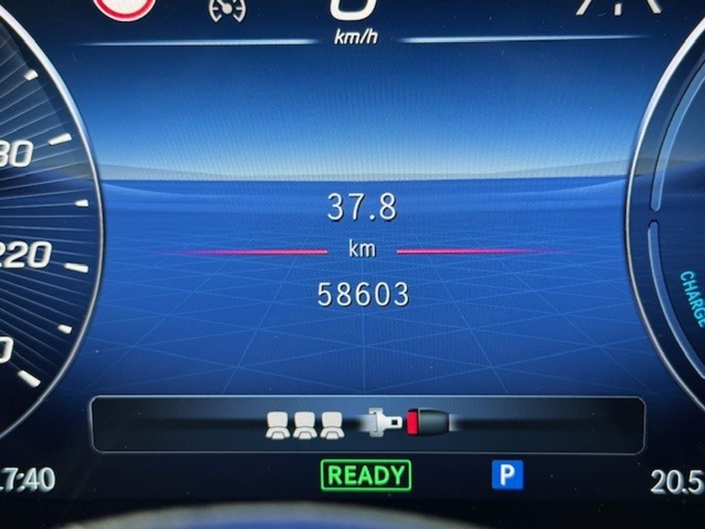 Mercedes-Benz GLC 300e 4MATIC AVANTGARDE line l MBUX l Niveau Regeling l LED adaptief l Sfeerverlichting l Elektr. bed. achterklep l Stoelverwarmi 47355326-36.jpg | Sterdome B.V.