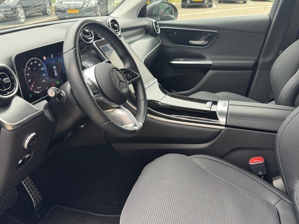 Mercedes-Benz GLC 300e 4MATIC AVANTGARDE line l MBUX l Niveau Regeling l LED adaptief l Sfeerverlichting l Elektr. bed. achterklep l Stoelverwarmi 47355326-38.jpg | Sterdome B.V.