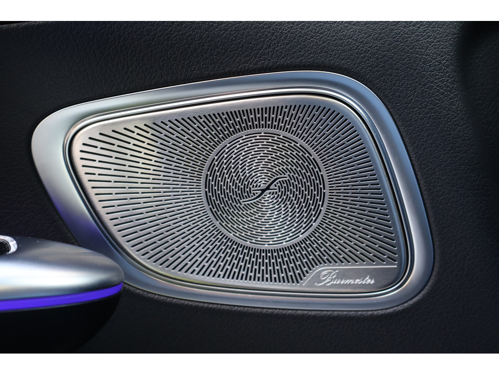 Mercedes-Benz GLC Coupé 300e 4MATIC AMG Line l Panoramadak l Niveau- regeling l KEYLESS GO l Rij-assistentie plus l Digital Light l Memory pakket 47394685-12.jpg | Sterdome B.V.