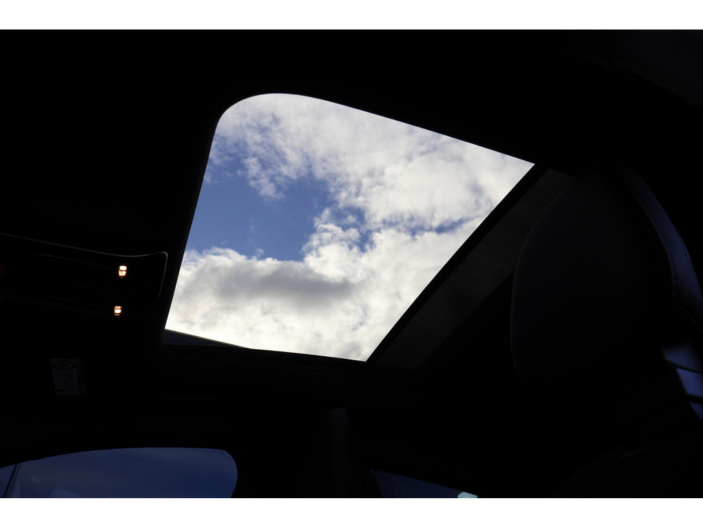 Mercedes-Benz GLC Coupé 300e 4MATIC AMG Line l Panoramadak l Niveau- regeling l KEYLESS GO l Rij-assistentie plus l Digital Light l Memory pakket 47394685-27.jpg | Sterdome B.V.