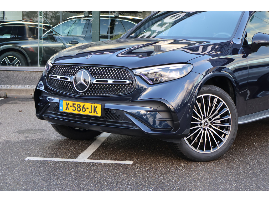 Mercedes-Benz GLC Coupé 300e 4MATIC AMG Line l Panoramadak l Niveau- regeling l KEYLESS GO l Rij-assistentie plus l Digital Light l Memory pakket 47394685-3.jpg | Sterdome B.V.