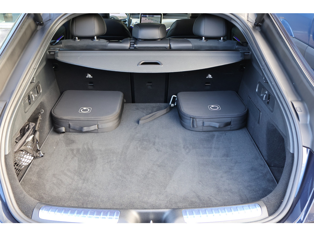 Mercedes-Benz GLC Coupé 300e 4MATIC AMG Line l Panoramadak l Niveau- regeling l KEYLESS GO l Rij-assistentie plus l Digital Light l Memory pakket 47394685-34.jpg | Sterdome B.V.