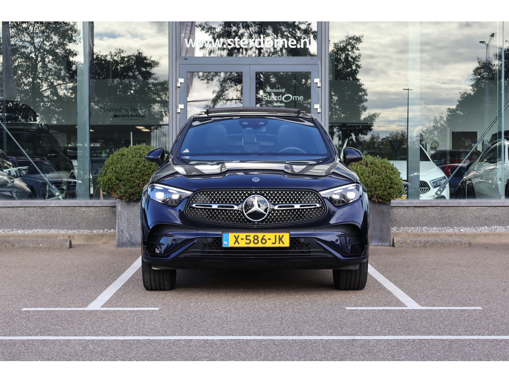 Mercedes-Benz GLC Coupé 300e 4MATIC AMG Line l Panoramadak l Niveau- regeling l KEYLESS GO l Rij-assistentie plus l Digital Light l Memory pakket 47394685-38.jpg | Sterdome B.V.