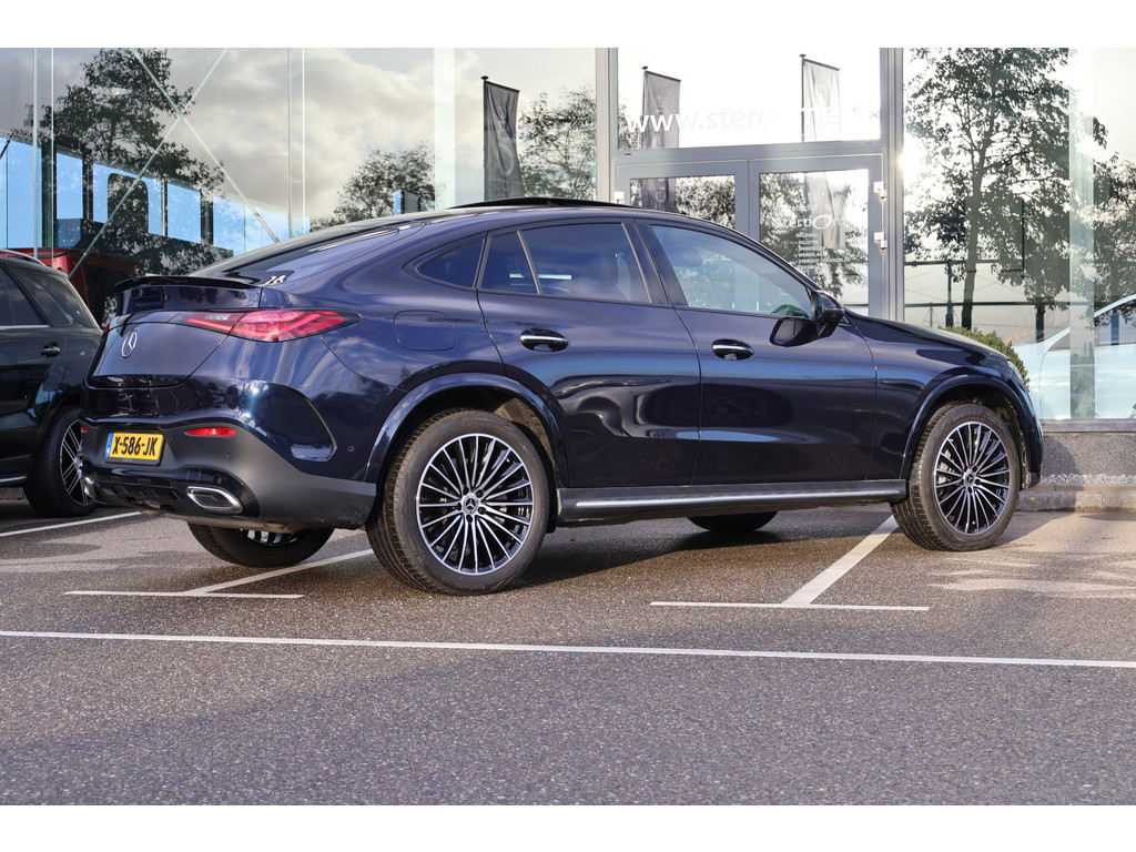 Mercedes-Benz GLC Coupé 300e 4MATIC AMG Line l Panoramadak l Niveau- regeling l KEYLESS GO l Rij-assistentie plus l Digital Light l Memory pakket 47394685-4.jpg | Sterdome B.V.