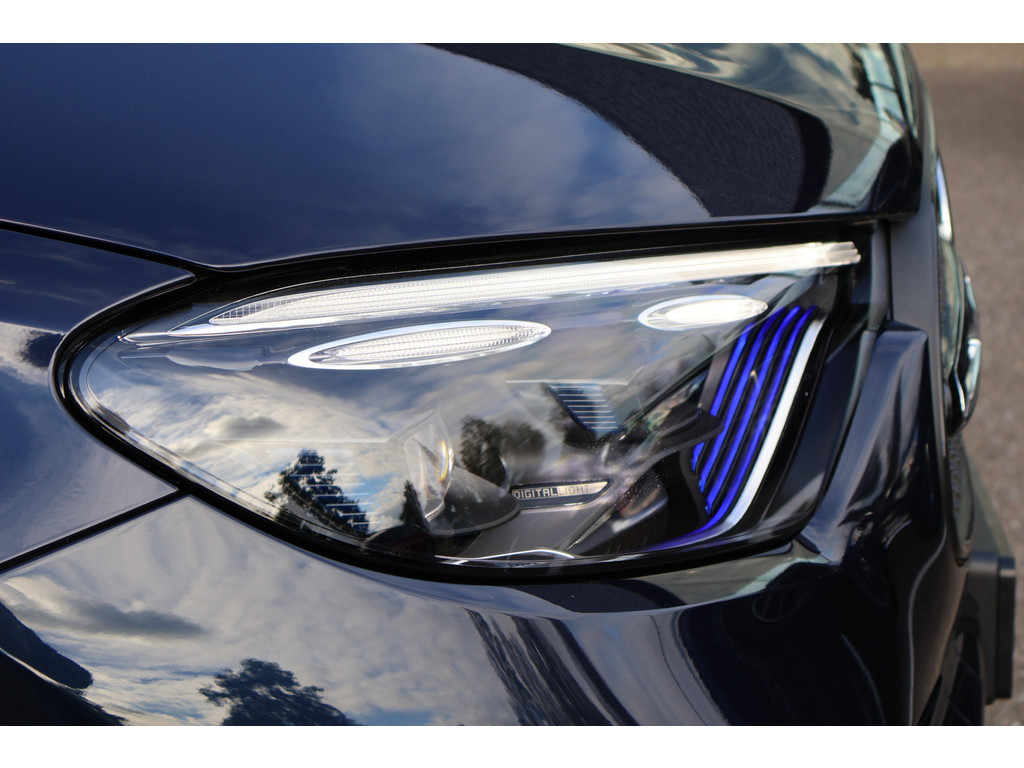 Mercedes-Benz GLC Coupé 300e 4MATIC AMG Line l Panoramadak l Niveau- regeling l KEYLESS GO l Rij-assistentie plus l Digital Light l Memory pakket 47394685-40.jpg | Sterdome B.V.