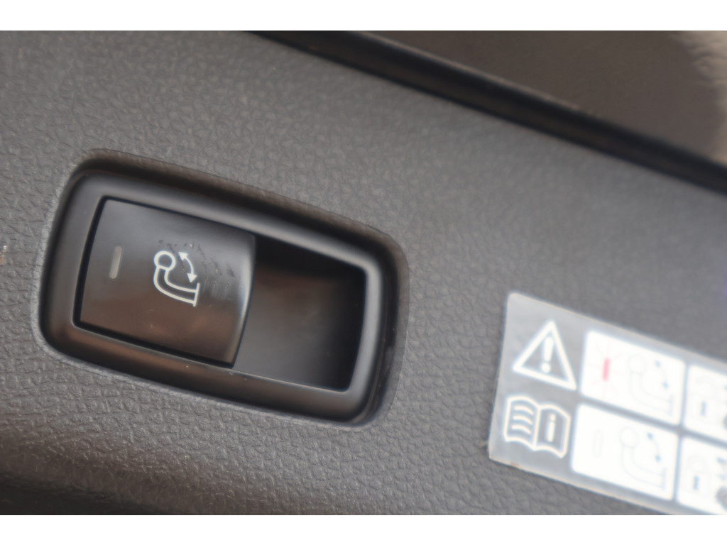 Mercedes-Benz GLE 350 d 4MATIC AMG V6 I Airmatic I 360 camera I Trekhaak I Panorama dak | Stoelverwarming I Verwarmd stuurwiel I 47531659-19.jpg | Sterdome B.V.