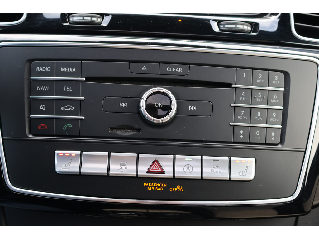 Mercedes-Benz GLE 350 d 4MATIC AMG V6 I Airmatic I 360 camera I Trekhaak I Panorama dak | Stoelverwarming I Verwarmd stuurwiel I 47531659-27.jpg | Sterdome B.V.