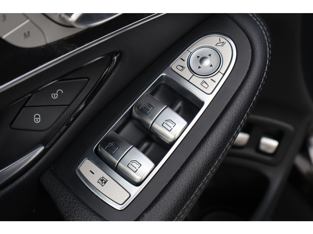 Mercedes-Benz GLC Coupé 250 4MATIC l AMG l Burmerster l Comand l Wegklapbare trekhaak l LED adaptief l Sfeerverlichting l Memory pakket voor bestu 47594442-15.jpg | Sterdome B.V.