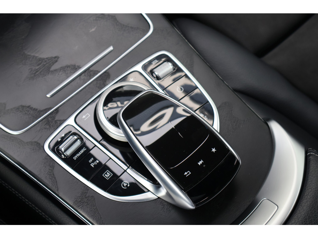 Mercedes-Benz GLC Coupé 250 4MATIC l AMG l Burmerster l Comand l Wegklapbare trekhaak l LED adaptief l Sfeerverlichting l Memory pakket voor bestu 47594442-26.jpg | Sterdome B.V.