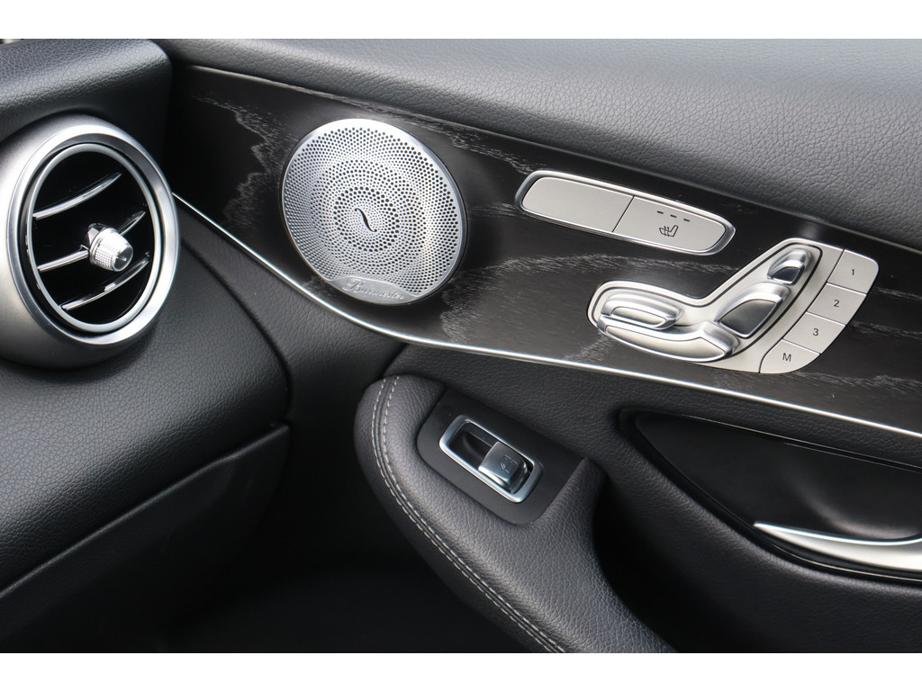 Mercedes-Benz GLC Coupé 250 4MATIC l AMG l Burmerster l Comand l Wegklapbare trekhaak l LED adaptief l Sfeerverlichting l Memory pakket voor bestu 47594442-27.jpg | Sterdome B.V.