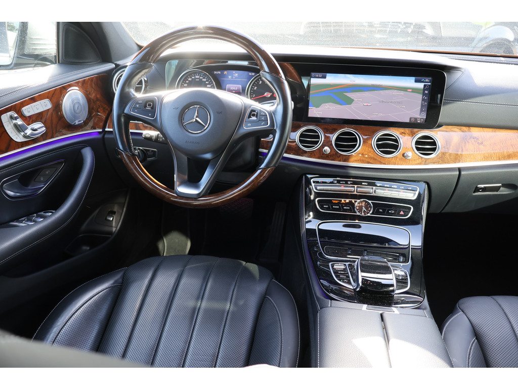 Mercedes-Benz E-Klasse 200 Exclusive l AIRMATIC luchtvering l Panoramadak l Memory l Burmerster l DISTRONIC l LED intelligent l Comand l Sfeerverlichti 47684498-1.jpg | Sterdome B.V.