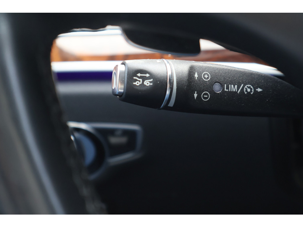 Mercedes-Benz E-Klasse 200 Exclusive l AIRMATIC luchtvering l Panoramadak l Memory l Burmerster l DISTRONIC l LED intelligent l Comand l Sfeerverlichti 47684498-15.jpg | Sterdome B.V.