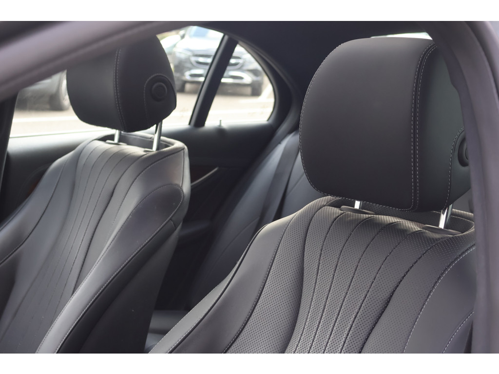 Mercedes-Benz E-Klasse 200 Exclusive l AIRMATIC luchtvering l Panoramadak l Memory l Burmerster l DISTRONIC l LED intelligent l Comand l Sfeerverlichti 47684498-21.jpg | Sterdome B.V.