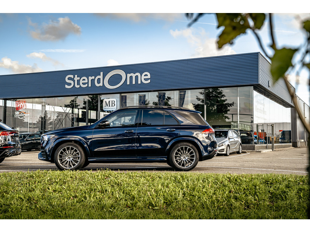 Mercedes-Benz E-Klasse 200 Exclusive l AIRMATIC luchtvering l Panoramadak l Memory l Burmerster l DISTRONIC l LED intelligent l Comand l Sfeerverlichti 47684498-32.jpg | Sterdome B.V.