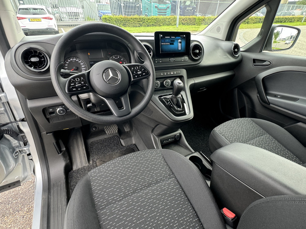 Mercedes-Benz Citan 113 L1 Pro l Automaat l MBUX l Camera l Airco l Bumpers in kleur l Bluetooth telefonie l Cruise Controle l Navigatie l Tussensch 47865489-1.jpg | Sterdome B.V.
