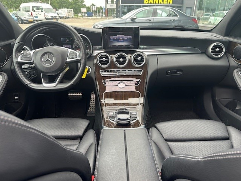 Mercedes-Benz C-Klasse 180 Ambition l AMG l Panoromadak l Luchtvering Airmatic l Camera l Leder Twin l LED l Airconditioning l PTS l 47955148-1.jpg | Sterdome B.V.