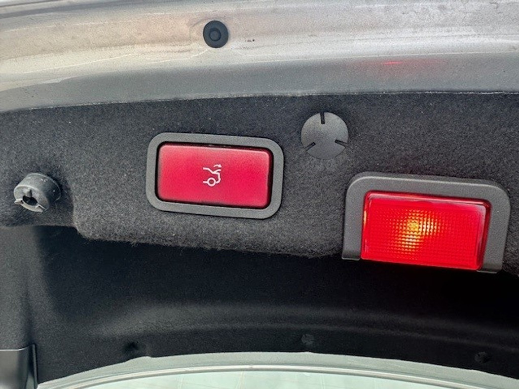 Mercedes-Benz C-Klasse 180 Ambition l AMG l Panoromadak l Luchtvering Airmatic l Camera l Leder Twin l LED l Airconditioning l PTS l 47955148-11.jpg | Sterdome B.V.