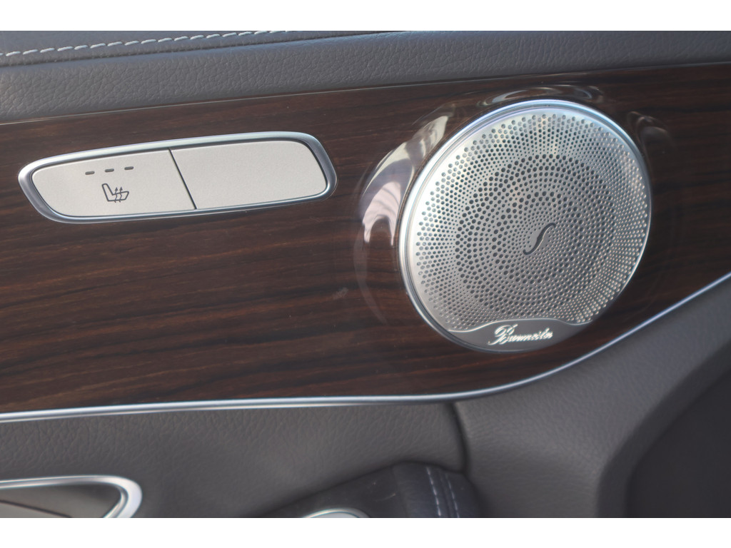 Mercedes-Benz C-Klasse 180 Ambition l AMG l Panoromadak l Luchtvering Airmatic l Camera l Leder Twin l LED l Airconditioning l PTS l 47955148-23.jpg | Sterdome B.V.