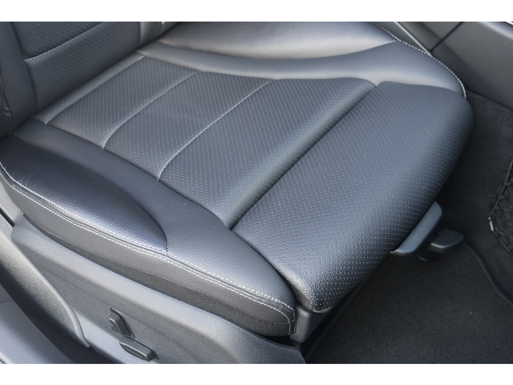 Mercedes-Benz C-Klasse 180 Ambition l AMG l Panoromadak l Luchtvering Airmatic l Camera l Leder Twin l LED l Airconditioning l PTS l 47955148-40.jpg | Sterdome B.V.