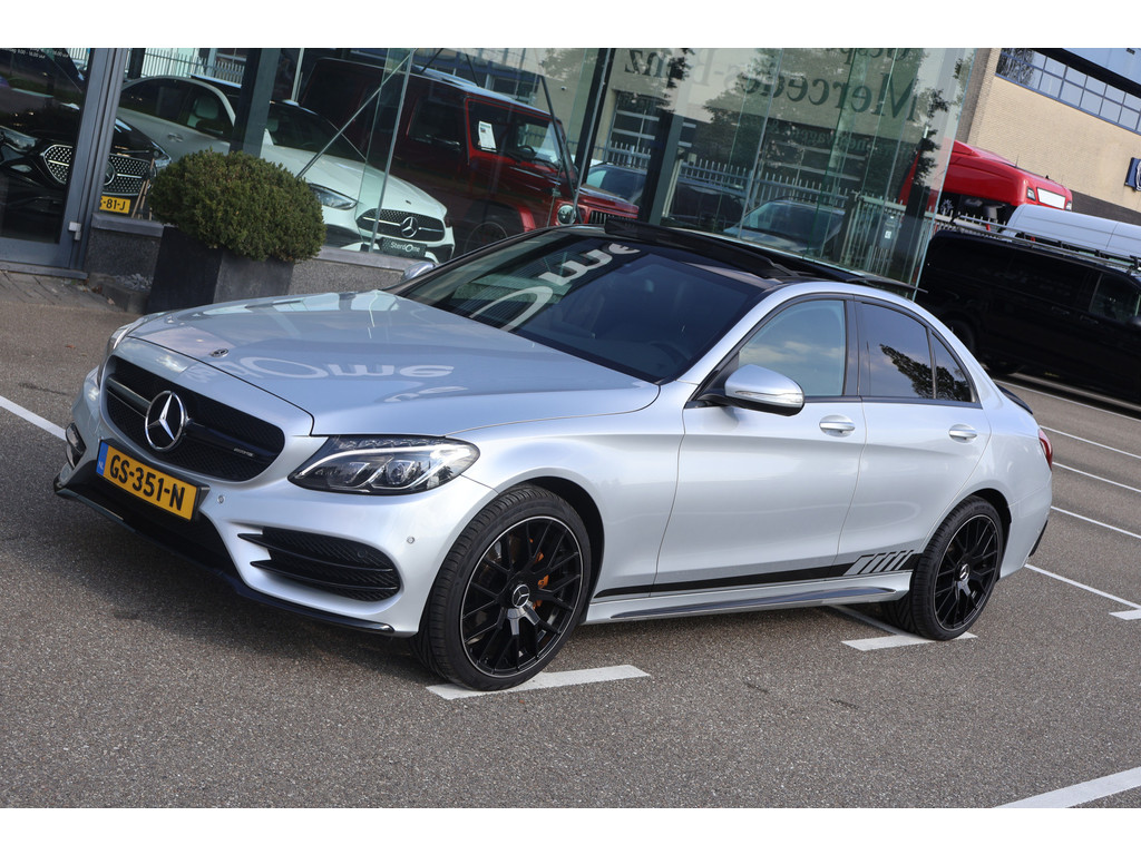 Mercedes-Benz C-Klasse 180 Ambition l AMG l Panoromadak l Luchtvering Airmatic l Camera l Leder Twin l LED l Airconditioning l PTS l 47955148-5.jpg | Sterdome B.V.