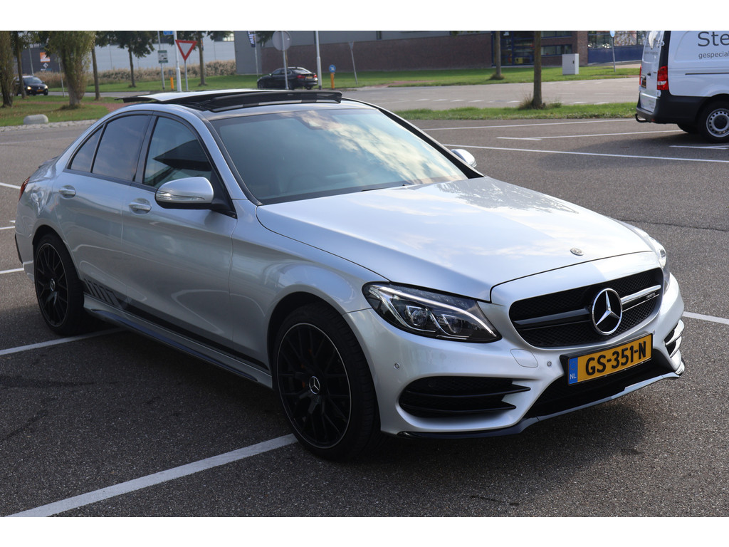 Mercedes-Benz C-Klasse 180 Ambition l AMG l Panoromadak l Luchtvering Airmatic l Camera l Leder Twin l LED l Airconditioning l PTS l 47955148-50.jpg | Sterdome B.V.