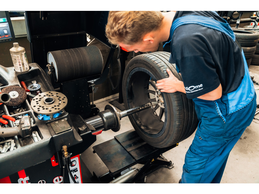 Mercedes-Benz GLE AMG 53 4MATIC+ Hybrid I ALPINE I Panoramadak I Distronic I 360 Camera I Trekhaak I Stoelverwarming V + A I Head-up I 48179276-40.jpg | Sterdome B.V.