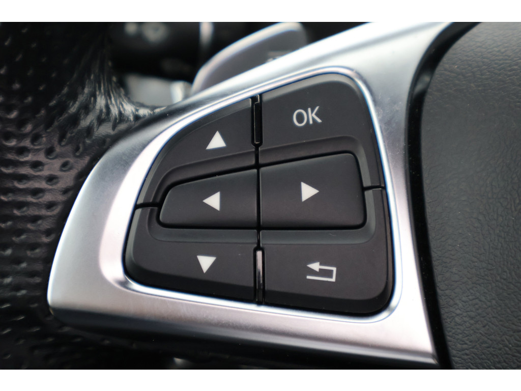 Mercedes-Benz GLE 500 4MATIC AMG Sport Edition l V8 456 PK l AIRMATIC l Panoramadak l Memory pakket l Wegklapbare trekhaak l Night pakket l Sport 48183797-15.jpg | Sterdome B.V.