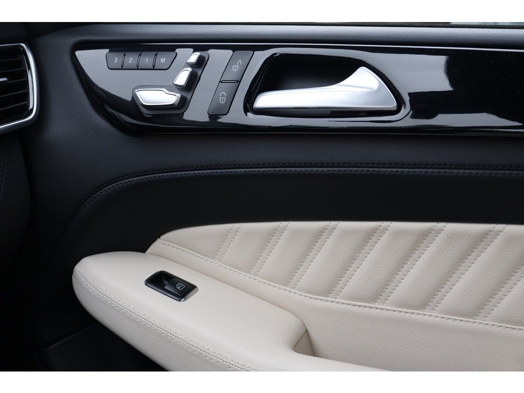 Mercedes-Benz GLE 500 4MATIC AMG Sport Edition l V8 456 PK l AIRMATIC l Panoramadak l Memory pakket l Wegklapbare trekhaak l Night pakket l Sport 48183797-19.jpg | Sterdome B.V.