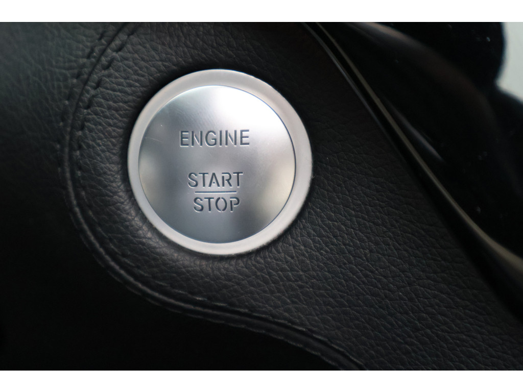 Mercedes-Benz GLE 500 4MATIC AMG Sport Edition l V8 456 PK l AIRMATIC l Panoramadak l Memory pakket l Wegklapbare trekhaak l Night pakket l Sport 48183797-20.jpg | Sterdome B.V.