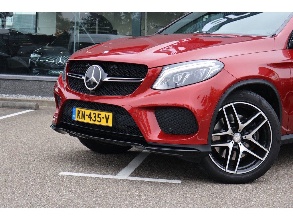 Mercedes-Benz GLE 500 4MATIC AMG Sport Edition l V8 456 PK l AIRMATIC l Panoramadak l Memory pakket l Wegklapbare trekhaak l Night pakket l Sport 48183797-5.jpg | Sterdome B.V.