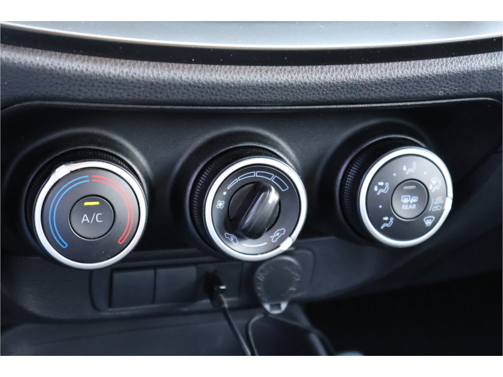 Toyota Aygo X 1.0 VVT-i MT Play I Achteruitrij camera I ACC I Airco I Apple/Android Carplay I Rij assistentie I Nederlandse auto I 48250908-17.jpg | Sterdome B.V.