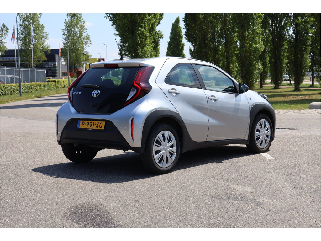Toyota Aygo X 1.0 VVT-i MT Play I Achteruitrij camera I ACC I Airco I Apple/Android Carplay I Rij assistentie I Nederlandse auto I 48250908-2.jpg | Sterdome B.V.