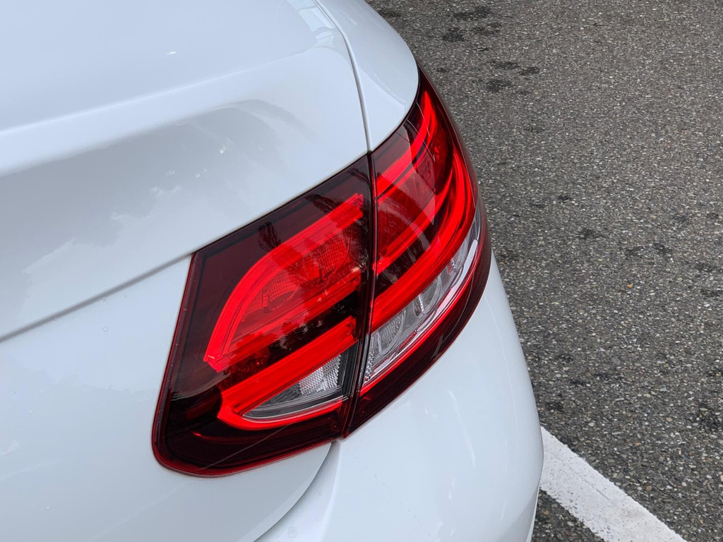 Mercedes-Benz C-Klasse Cabrio 300 Premium AMG Plus Pack l Memory pakket l MULTIBEAM LED l Aircap & Airscarf l MBUX l Head Up l 360 gr Camera l 48452929-11.jpg | Sterdome B.V.