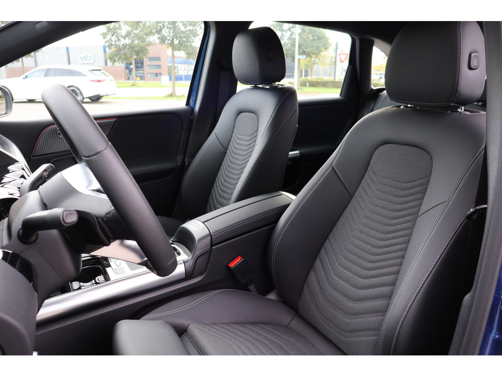 Mercedes-Benz B-Klasse 180 Star Edition Luxury Line l Memory l Camera l Keyless Go l Distronic Plus l MULTIBEAM LED l Stoelverwarming l 48517753-1.jpg | Sterdome B.V.