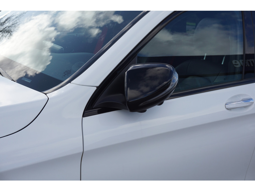 Mercedes-Benz GLC 300 4MATIC l AMG line l 245 PK l Panoramadak l Burmester l Stoelkoeling en stoelverwarming l Keyless Go l Distronic l Trekhaak w 48530313-30.jpg | Sterdome B.V.