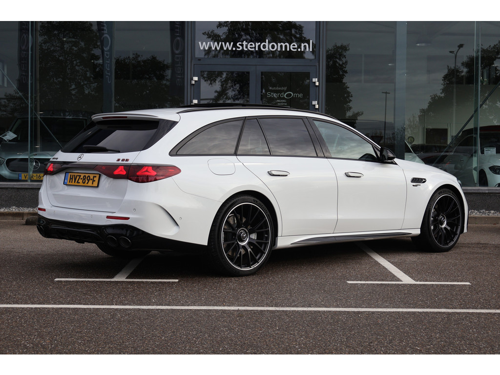 Mercedes-Benz E-Klasse Estate AMG 53 4MATIC+ Night Edition l Hyperscreen l Achteras Sturing l MULTIBEAM LED l Panoramadak l 360 gr Camera l Distronic P 48671807-2.jpg | Sterdome B.V.