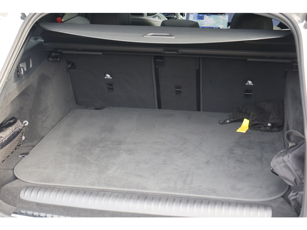 Mercedes-Benz E-Klasse Estate AMG 53 4MATIC+ Night Edition l Hyperscreen l Achteras Sturing l MULTIBEAM LED l Panoramadak l 360 gr Camera l Distronic P 48671807-26.jpg | Sterdome B.V.