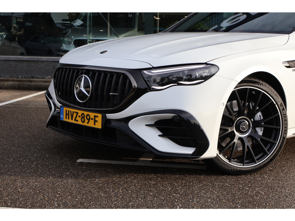 Mercedes-Benz E-Klasse Estate AMG 53 4MATIC+ Night Edition l Hyperscreen l Achteras Sturing l MULTIBEAM LED l Panoramadak l 360 gr Camera l Distronic P 48671807-6.jpg | Sterdome B.V.