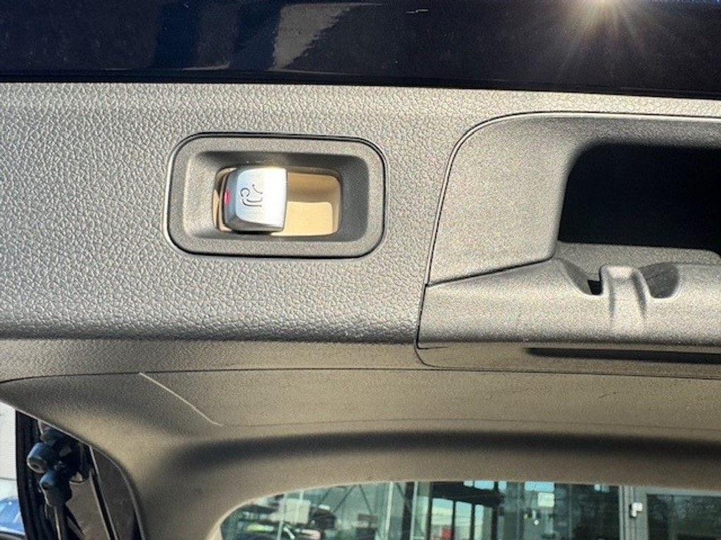 Mercedes-Benz GLC 250 4MATIC Premium Plus l Beige leder interieur l 360 gr Camera l Burmester l stoelverwarming l Memory l LEDl Trekhaak wegklapba 48758907-26.jpg | Sterdome B.V.